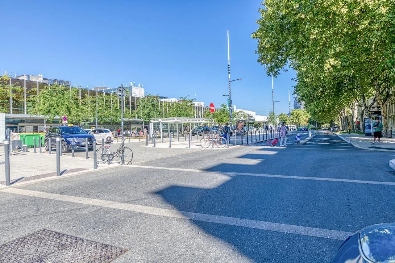 Apartment Le Petit Parfait Confort Gare Hamac Netflix Grenoble France
